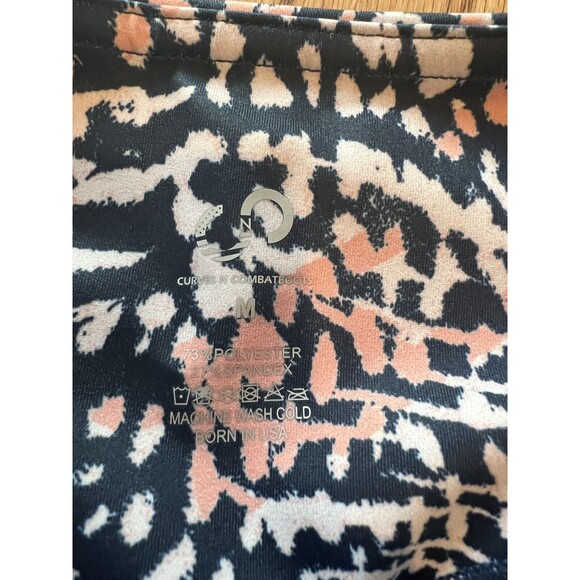 Curves N Combat Boots CNC  Leggings M Blue Animal Print Athletic NICE - Picture 2 of 4
